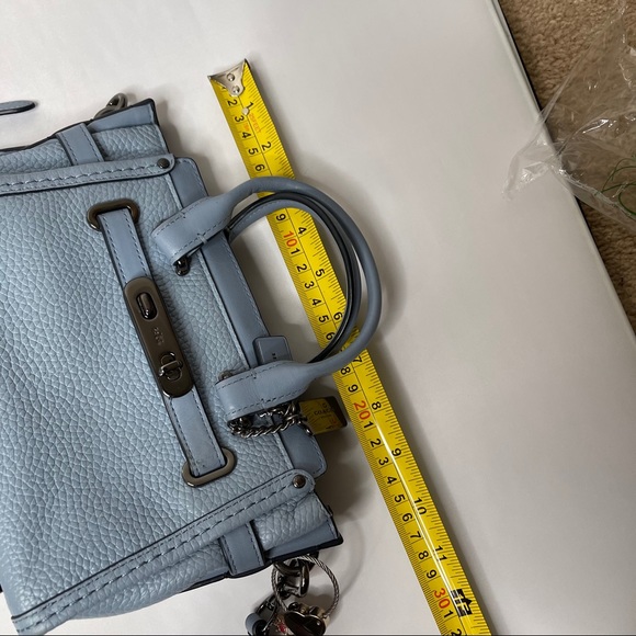 RARE COLOR!! COACH Swagger 21 Carryall Sat… - Picture 15 of 16